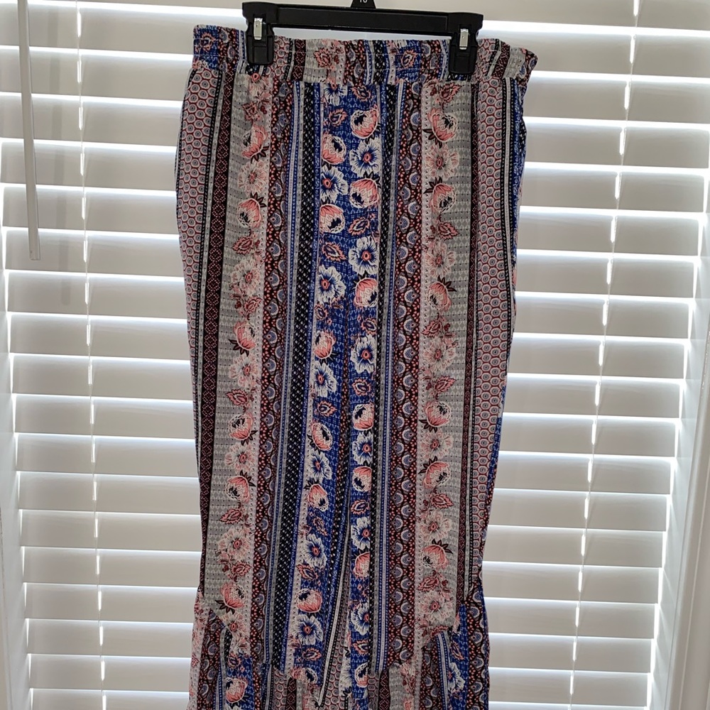 Knit material pants